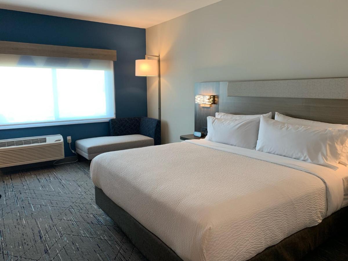 Holiday Inn Express & Suites - Courtenay - Comox By Ihg Exterior photo